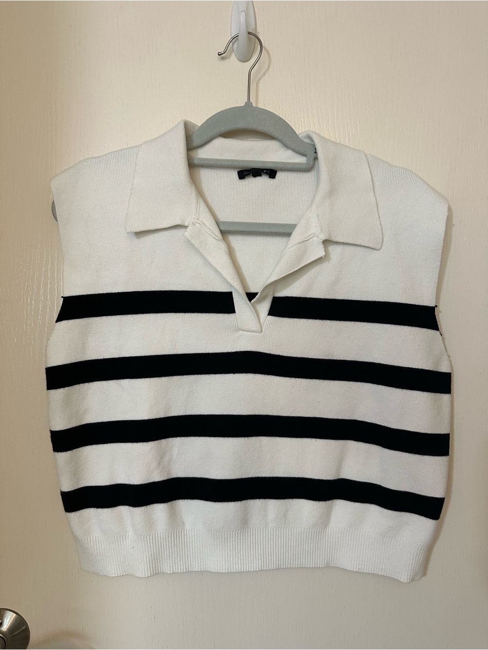 Papermoon White Sweater Vest with Black Stripes